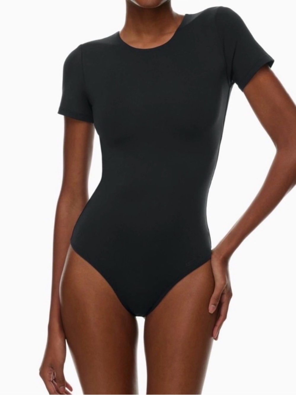 NWT Aritzia Babaton Contour Black Short-Sleeve Crew Neck Fitted Bodysuit Small